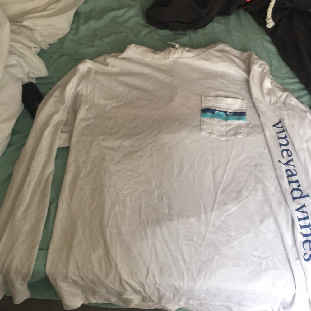 Vineyard vines hooded long sleeve t shirt